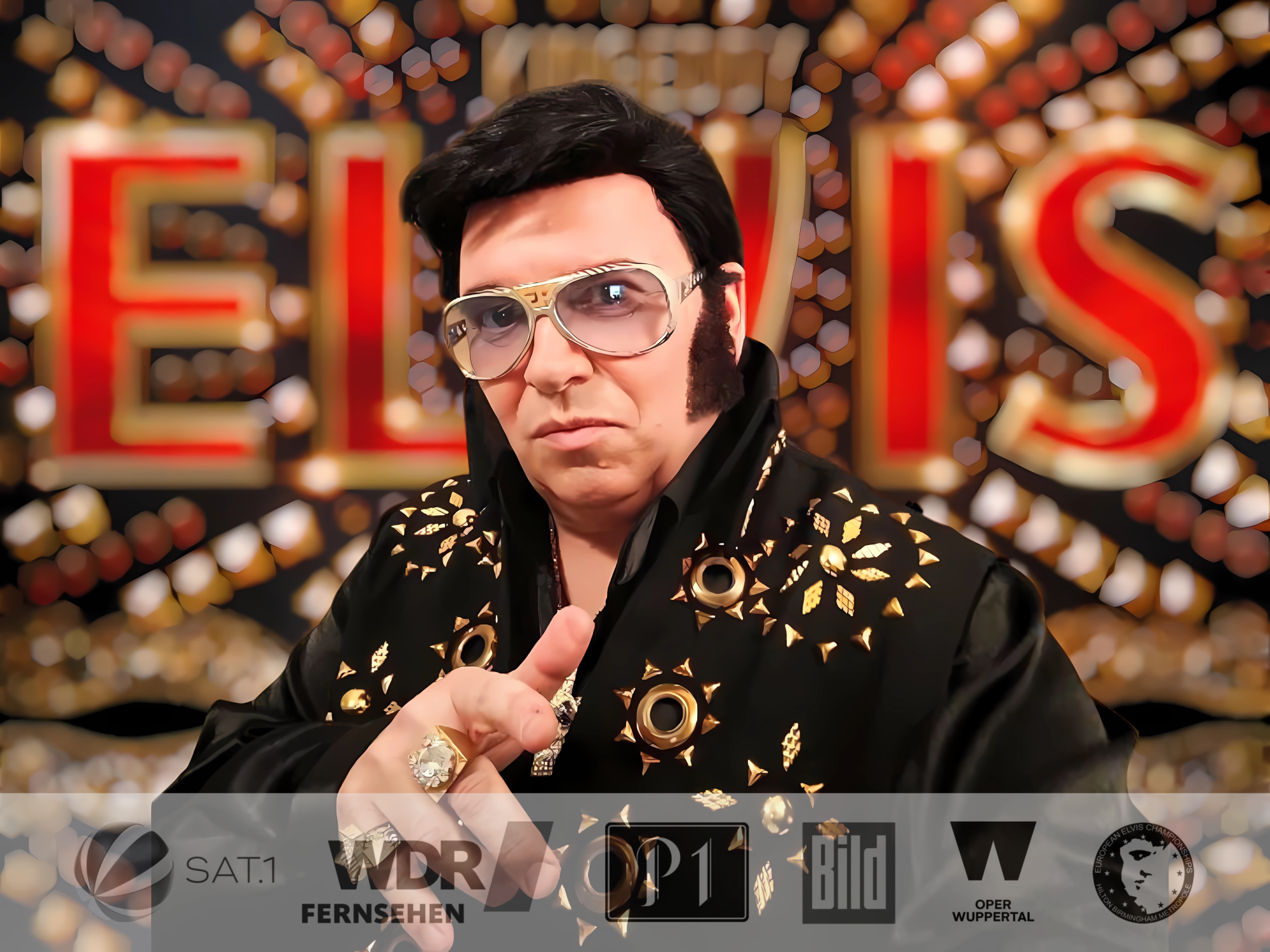 Buchbar bei Eddy-Events.de | Willkommen bei Eddy-Events - Ihrem professionellen Partner für Premium Retro & Oldies Entertainment. Wir bieten Ihnen hochwertige Live-Unterhaltung mit King Eddy und seinem Team von talentierten Musikern und Sängern. Ob Kongresse, Tagungen, Messen, Galas, Kick-Off-Events, Awards, Festivals, Pressebälle oder Produktpräsentationen - wir sorgen dafür, dass Ihre Veranstaltung unvergesslich wird. Buchen Sie jetzt eine Liveband, Musik für Ihre Hochzeit oder einen Sänger für Ihren Geburtstag. Mit 40 Jahren Bühnenerfahrung und zahlreichen Auftritten, auch in bekannten TV-Formaten wie SAT.1, sind wir Ihr Highlight für jeden besonderen Anlass. Wir bieten eine große Auswahl an Künstlern und Musikern, um sicherzustellen, dass wir Ihre individuellen Bedürfnisse erfüllen können. Unsere professionellen Musiker und Sänger sind darauf spezialisiert, die besten Hits der 50er, 60er und 70er Jahre zum Leben zu erwecken und Ihre Gäste auf die Tanzfläche zu bringen. Wir haben alles, was Sie brauchen, um Ihre Feier zu einem unvergesslichen Erlebnis zu machen. Kontaktieren Sie uns noch heute für eine unverbindliche Anfrage und ein Angebot, das perfekt auf Ihre Bedürfnisse zugeschnitten ist. Bei Eddy-Events geht es nicht nur um großartige Musik und Unterhaltung - es geht auch darum, unseren Kunden eine herausragende Erfahrung zu bieten. Deshalb sind wir stets bemüht, Ihnen den bestmöglichen Service zu bieten und dafür zu sorgen, dass Ihre Veranstaltung ein voller Erfolg wird. Wir freuen uns darauf, Ihnen bei der Planung Ihrer nächsten Feier behilflich zu sein.