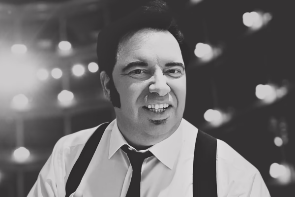 Eddy Ebeling alias King Eddy ist der meistgebuchte Oldies und Retro Sänger/Entertainer in Deutschland